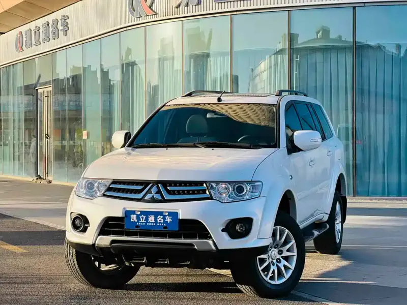Mitsubishi Pajero Sport