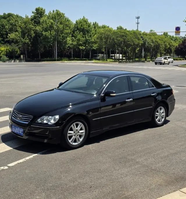Toyota Reiz