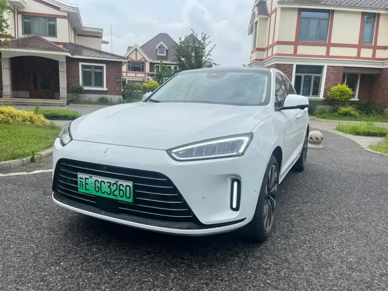 AITO M5