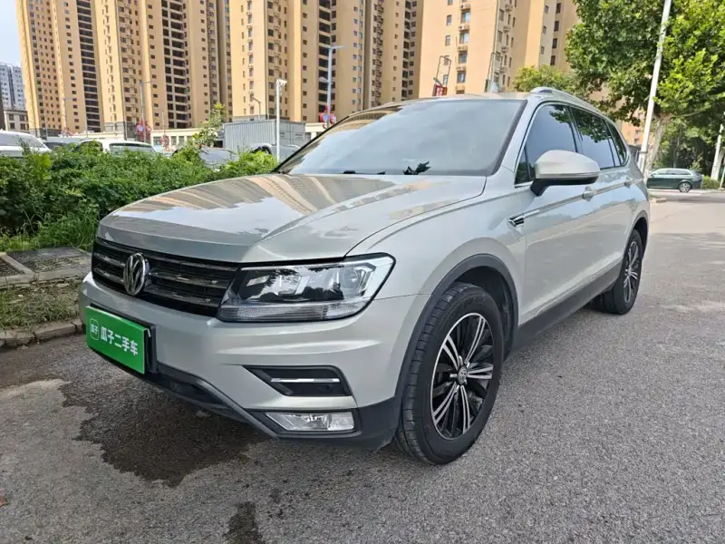 Volkswagen Tiguan L