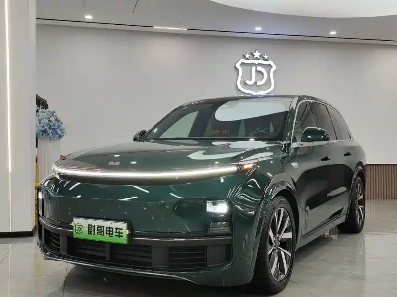 Li Auto L8