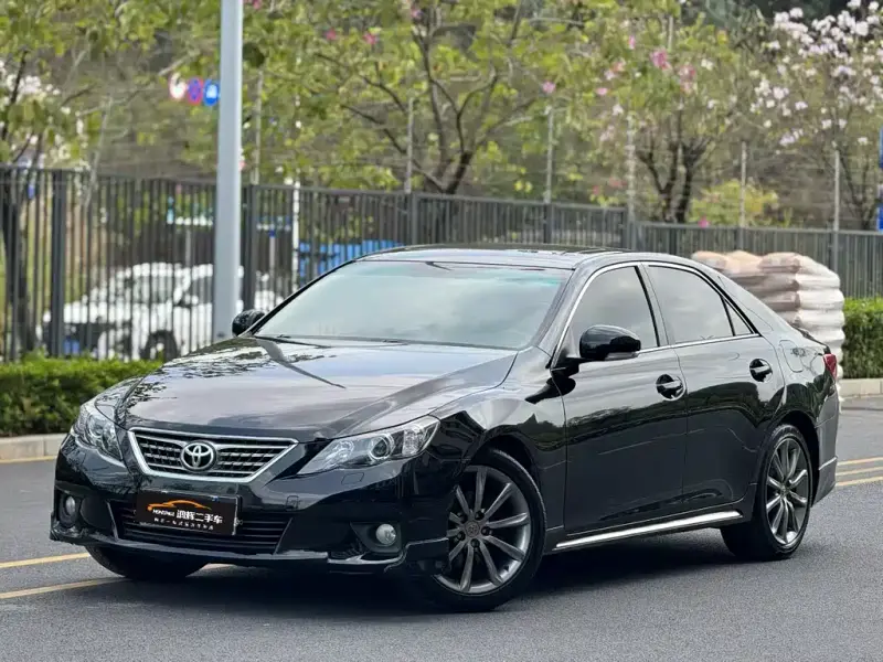 Toyota Reiz