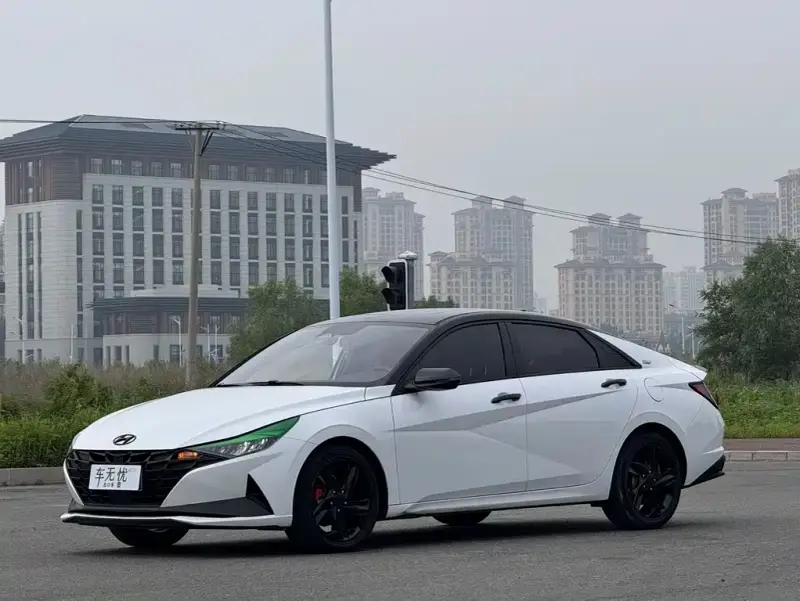Hyundai Elantra
