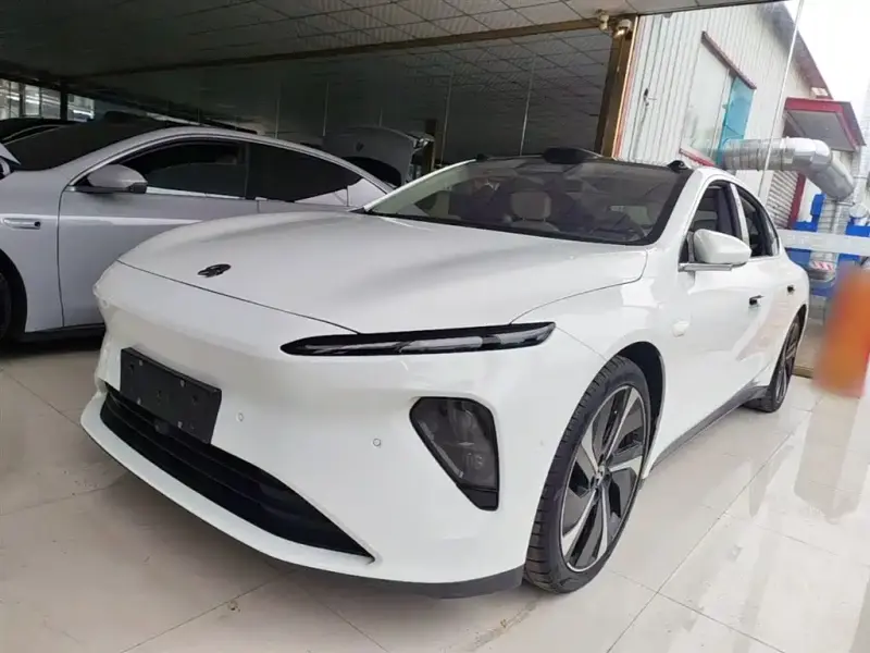 NIO ET7