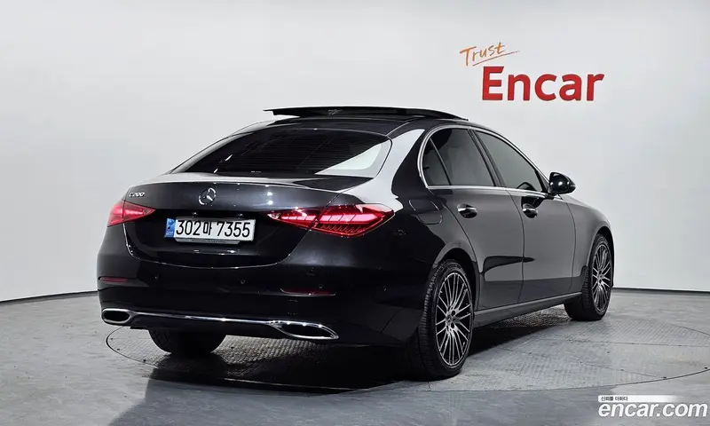 Mercedes-Benz C-Class