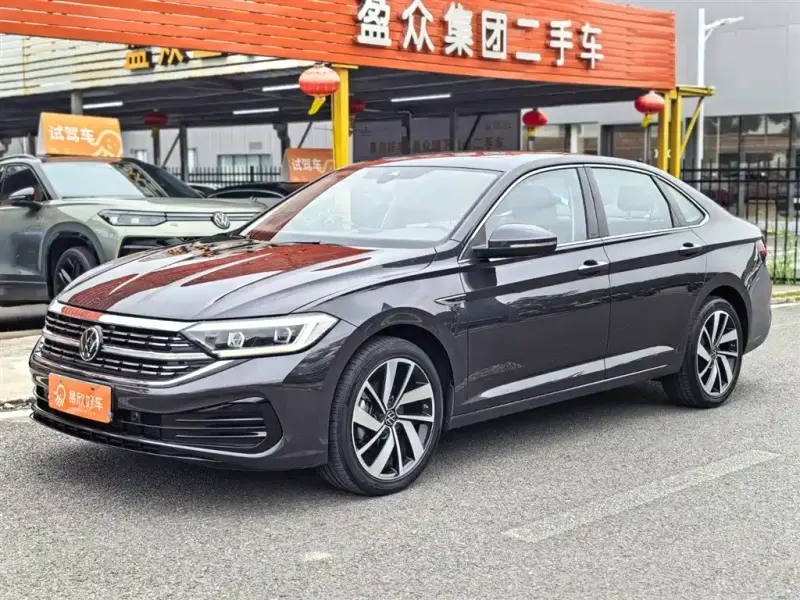 Volkswagen Sagitar