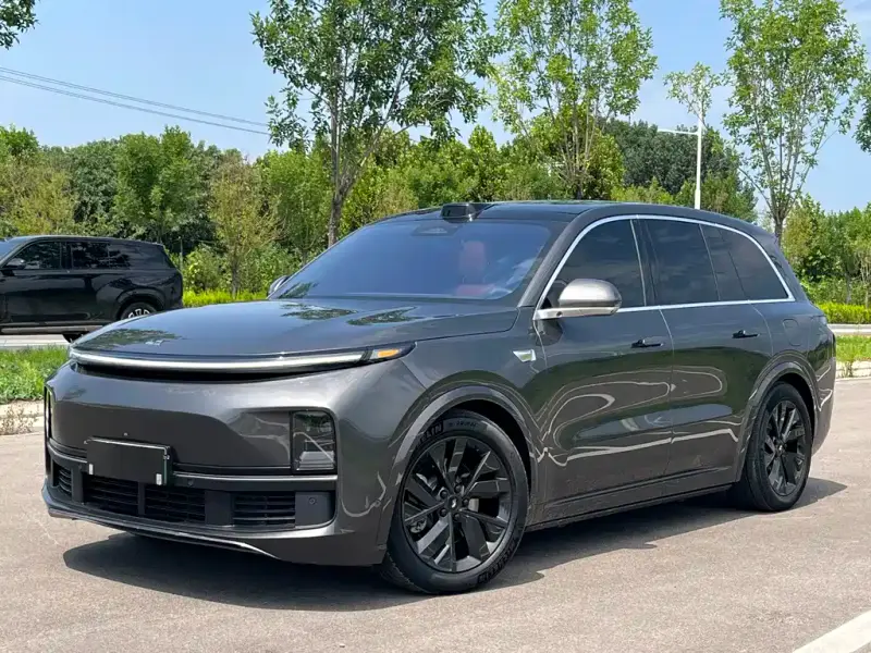 Li Auto L8