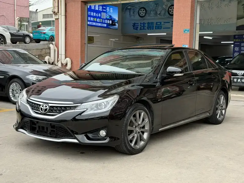Toyota Reiz