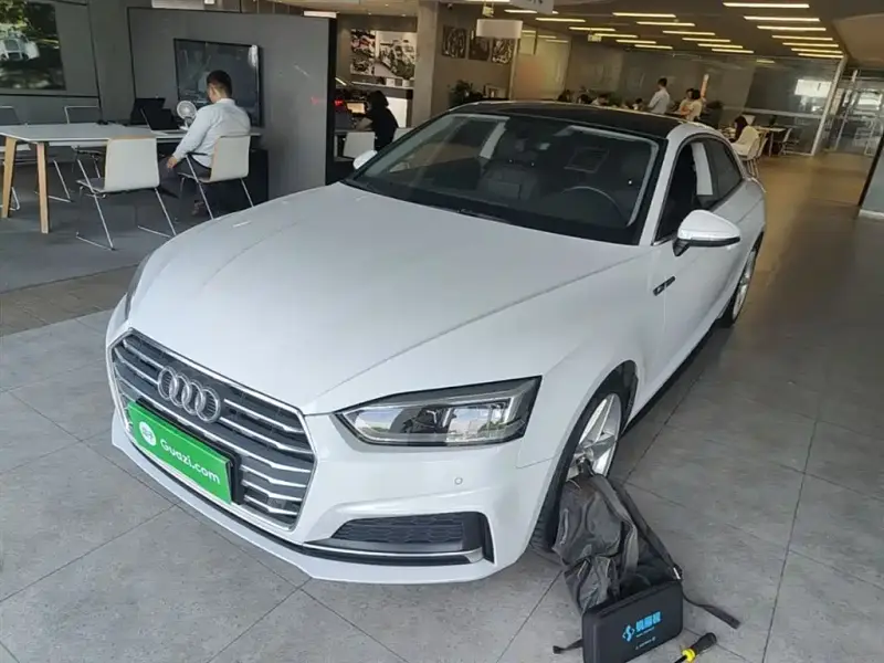 Audi A5 (Import)
