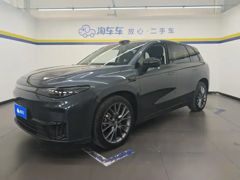 Leapmotor C10