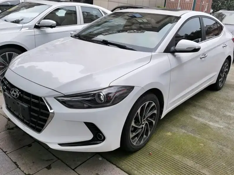 Hyundai Elantra