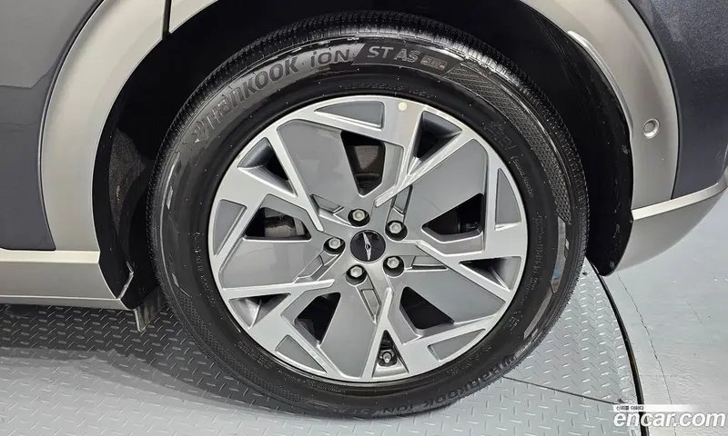 Genesis GV60