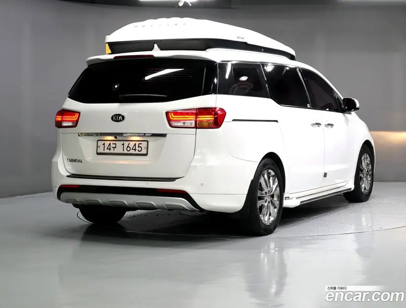 Kia Carnival (Canival)
