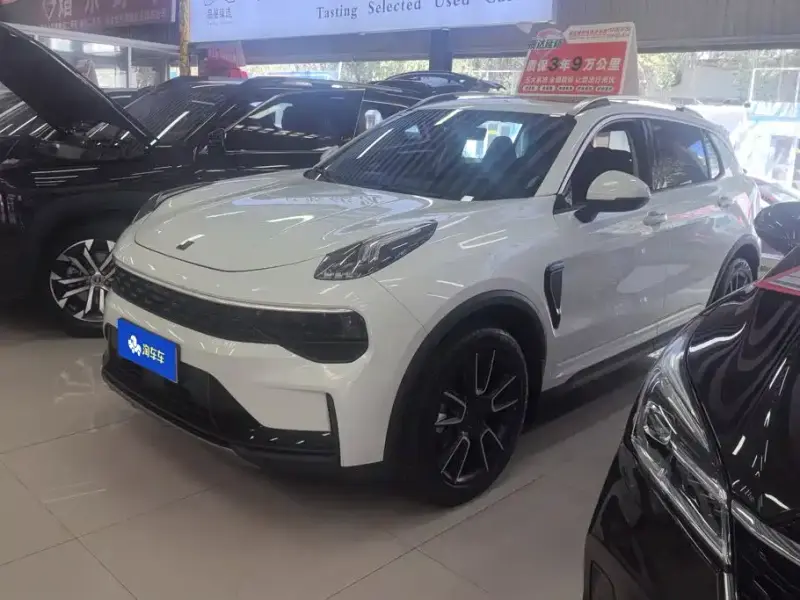 Lynk & Co 01