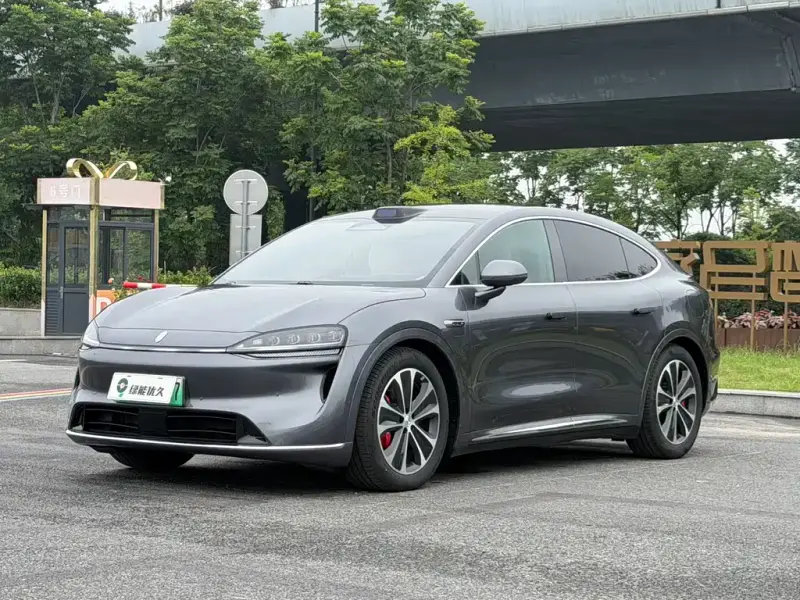 Luxeed Zhijie R7