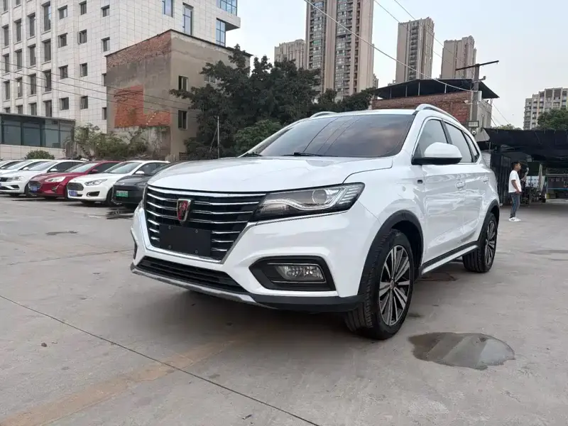Roewe MG HS (RX5)