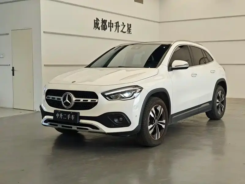 Mercedes-Benz GLA