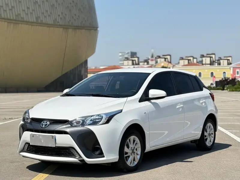 Toyota Yaris L