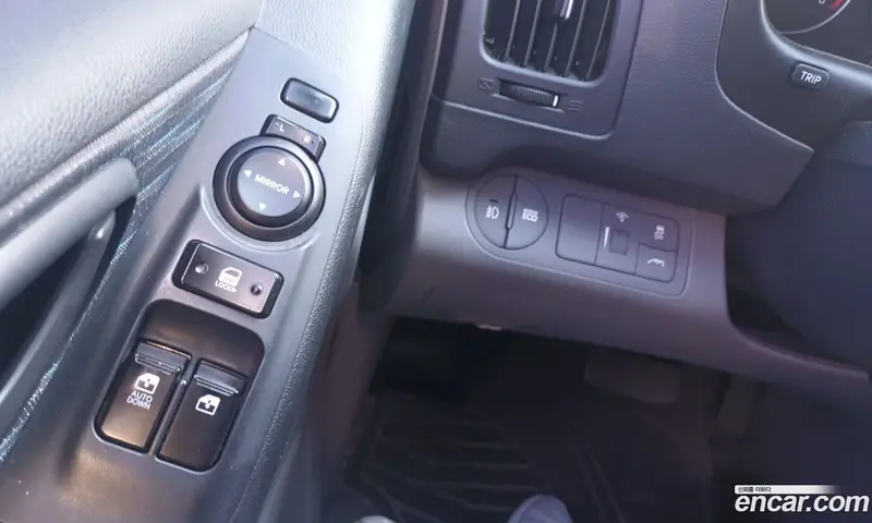 Hyundai H-1