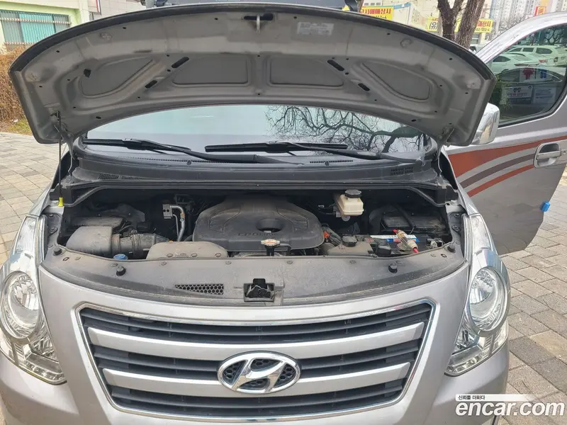 Hyundai H-1