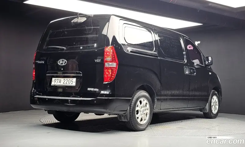 Hyundai H-1