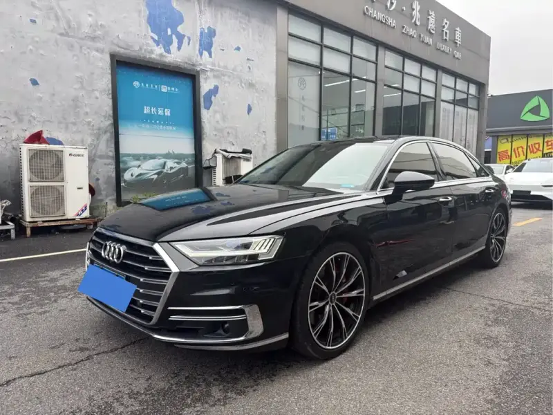 Audi A8