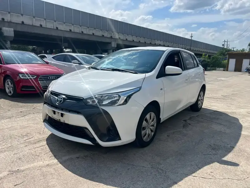 Toyota Yaris L