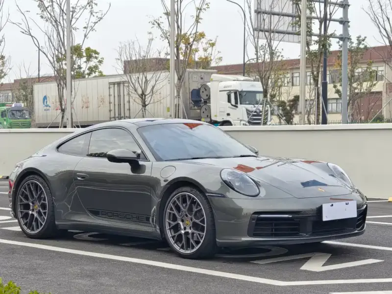 Porsche 911