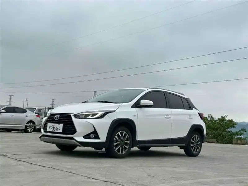 Toyota Yaris L