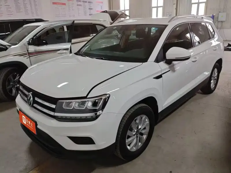 Volkswagen Tharu