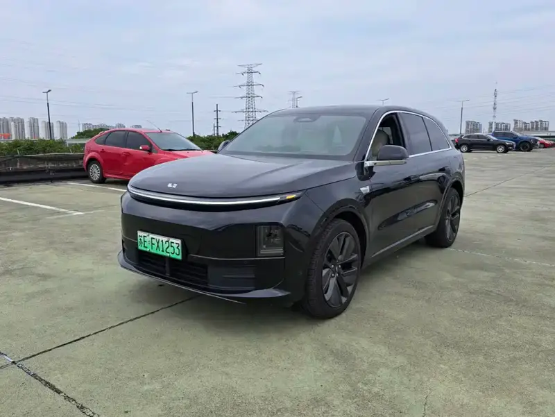 Li Auto L6
