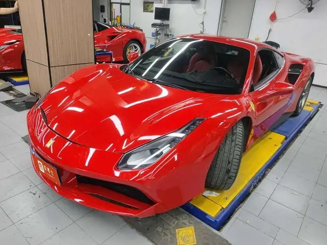 Ferrari 488