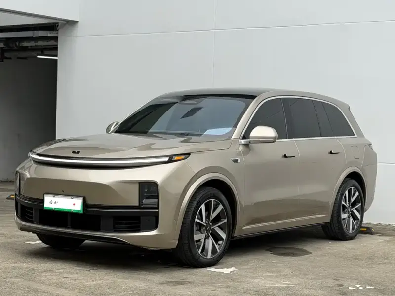 Li Auto L8