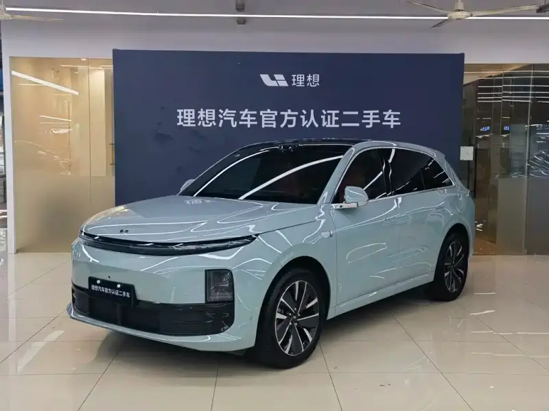 Li Auto L6