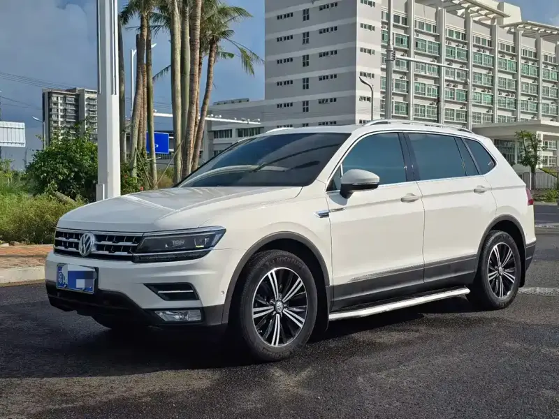 Volkswagen Tiguan L