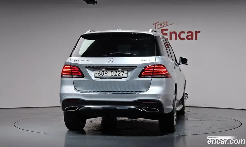 Mercedes-Benz GLE-Class