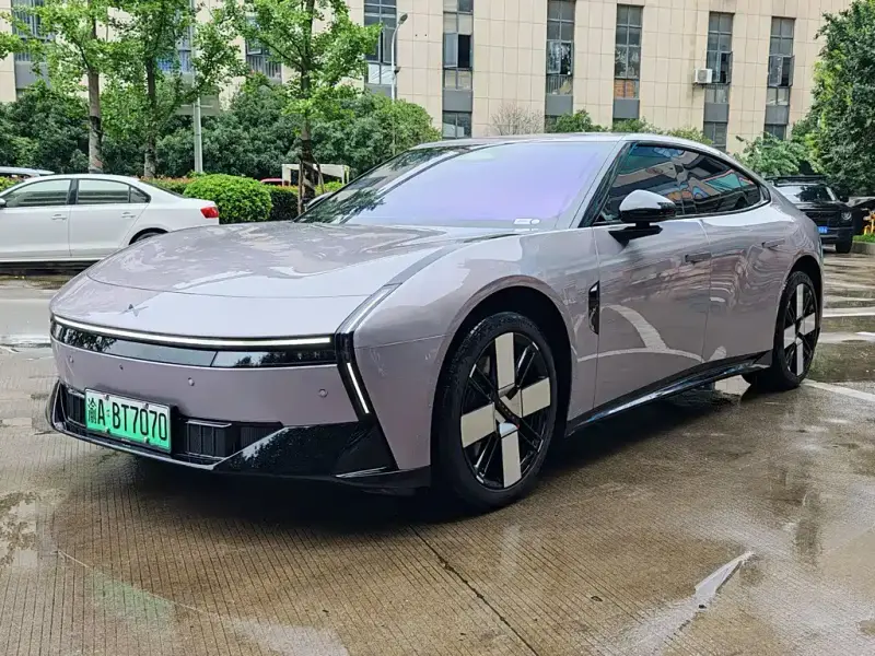 XPeng P7