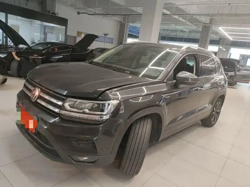 Volkswagen Tharu