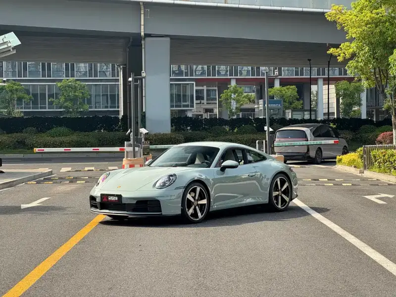 Porsche 911