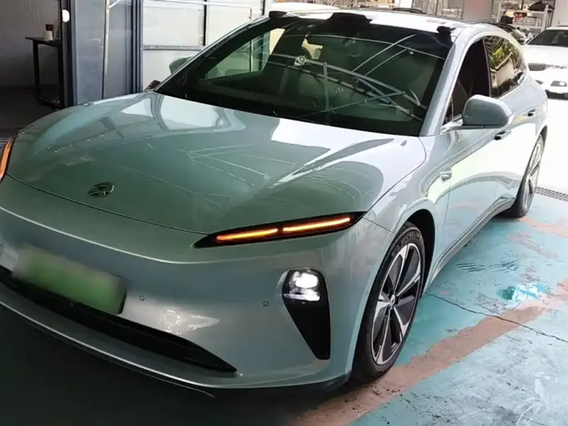 NIO ET5T