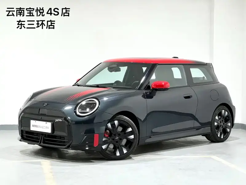MINI JCW EV