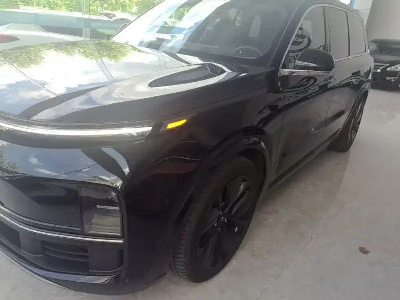 Li Auto L9