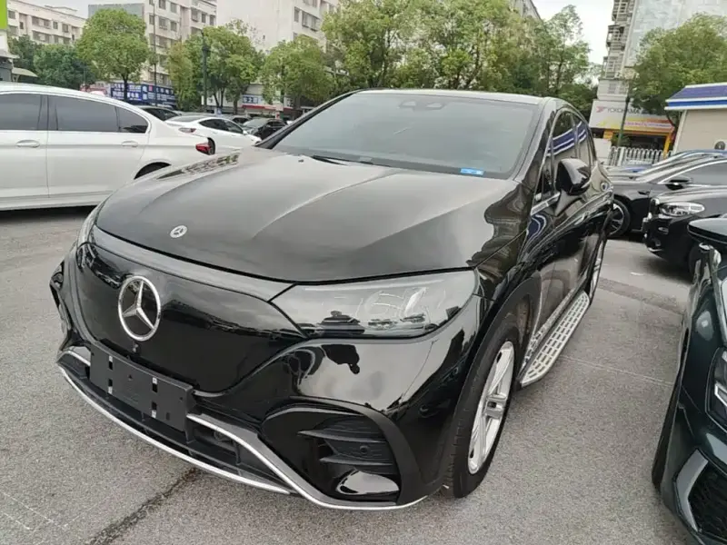 Mercedes-Benz EQE SUV