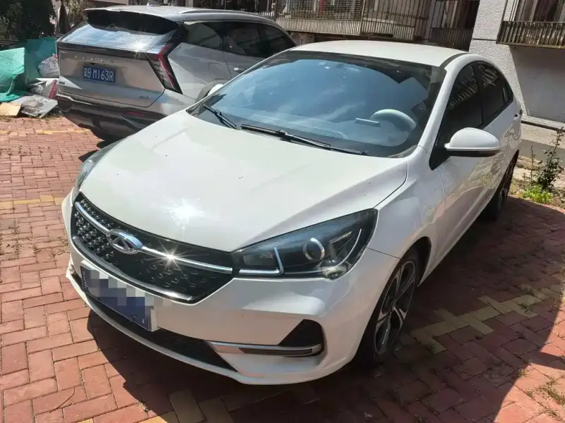 Chery Arrizo 5