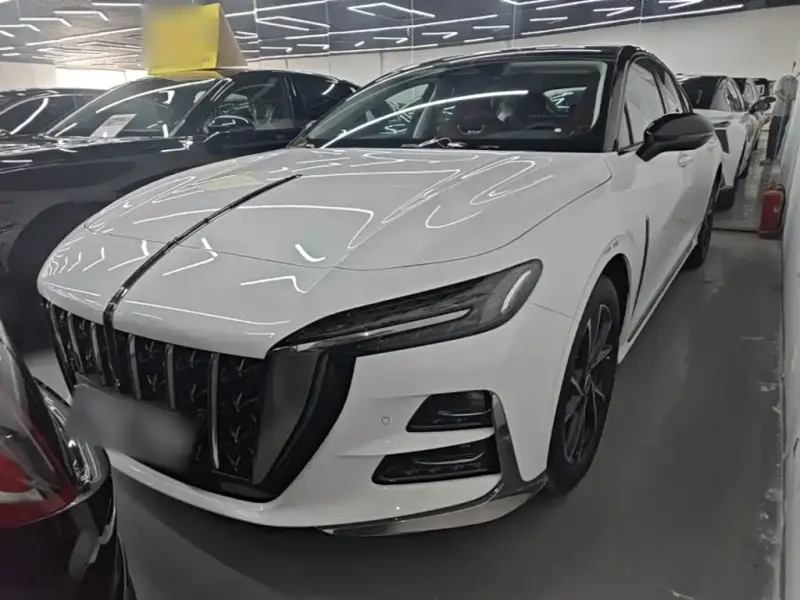 Hongqi H6