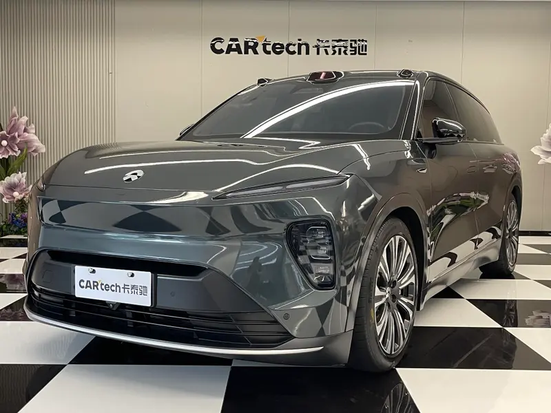 NIO ES8