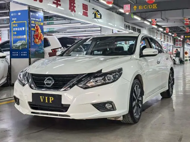 Nissan Teana