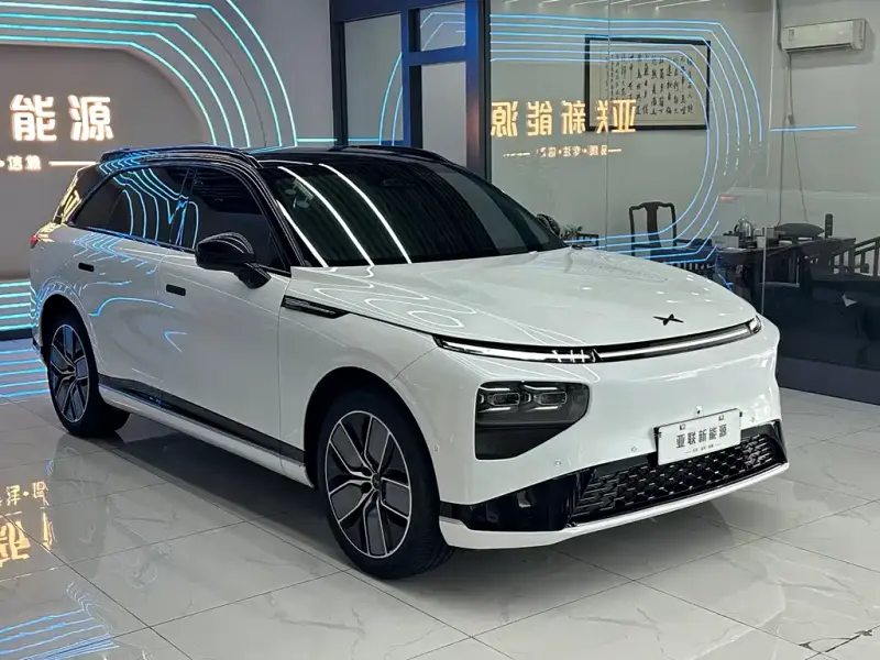 XPeng G9