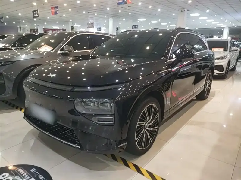 XPeng G9