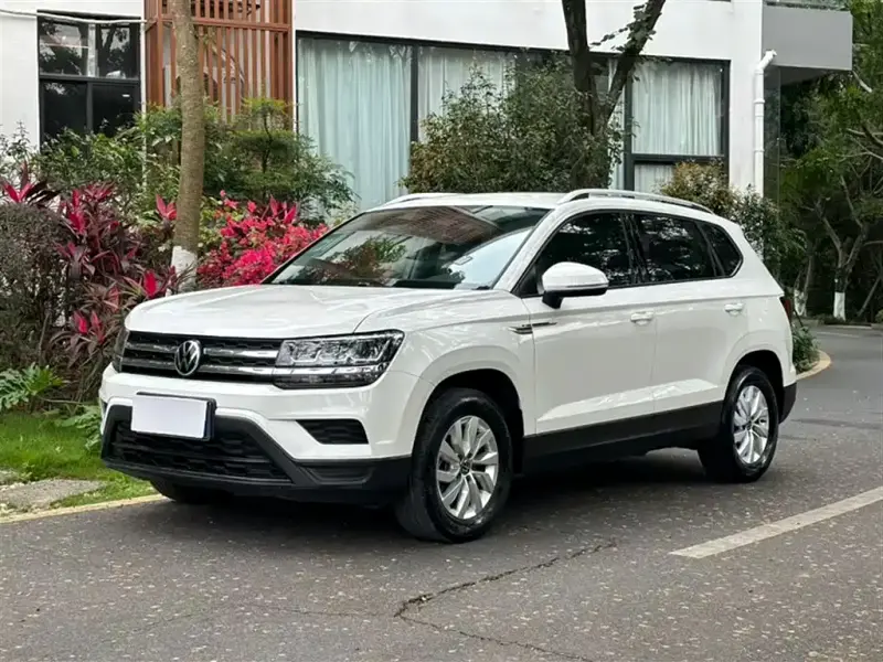 Volkswagen Tharu